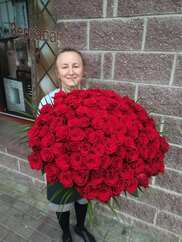 VIP bouquet of 101 roses