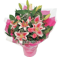 ound bouquet of "Lilys & Pink Roses Hand-tied"
