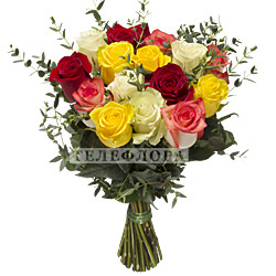 Round bouquet of 15 mixed color roses