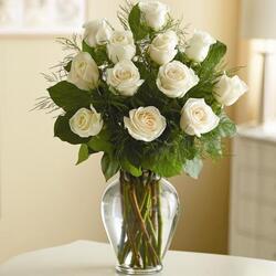 Round bouquet of 15 white roses